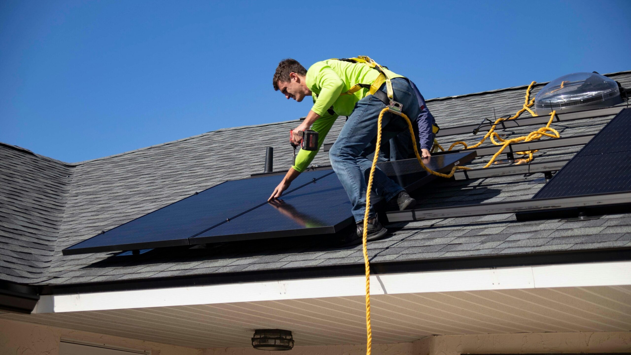 solar panel contractors in california